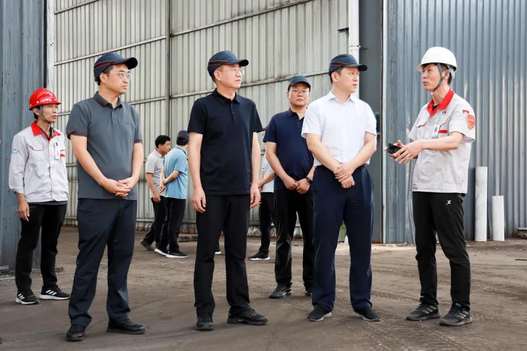 市委常委、副市長、翼城縣委書記王淵到華翔（翼城）新材料科技園現(xiàn)場辦公